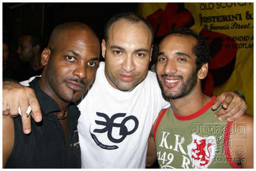 club_360_street_party_may1-119