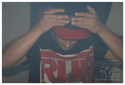 club_chu_chu_opening_nov2010-007