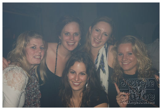 club_chu_chu_opening_nov2010-010