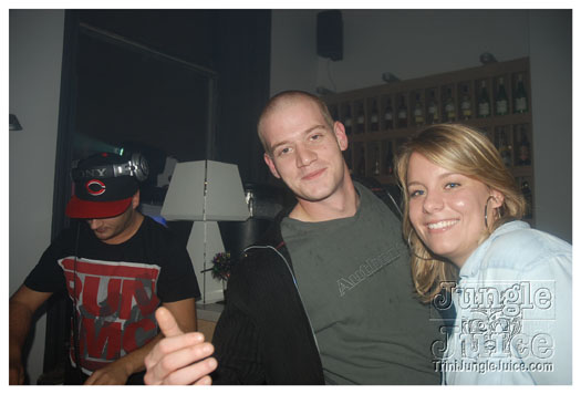 club_chu_chu_opening_nov2010-018