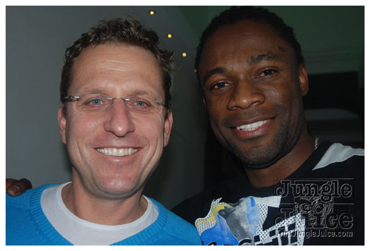 club_chu_chu_opening_nov2010-024