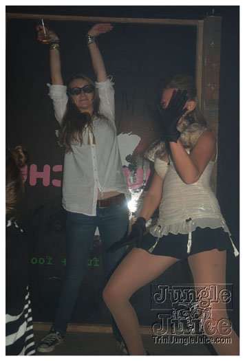 club_chu_chu_opening_nov2010-037