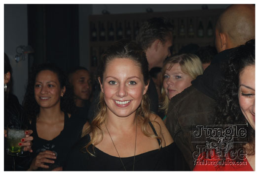 club_chu_chu_opening_nov2010-065