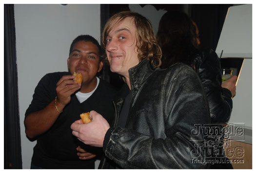 club_chu_chu_opening_nov2010-072