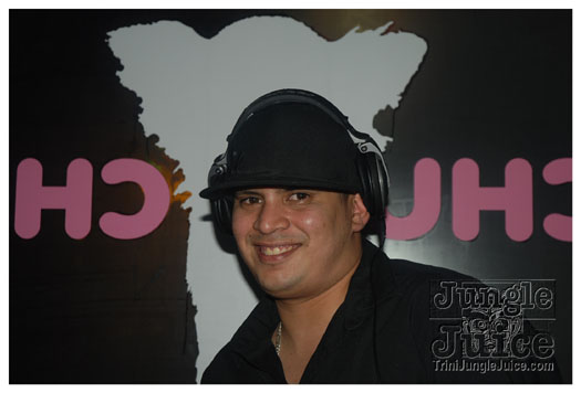 club_chu_chu_opening_nov2010-074