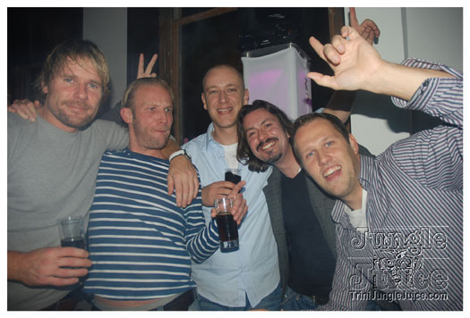 club_chu_chu_opening_nov2010-078