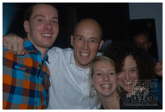 club_chu_chu_opening_nov2010-081