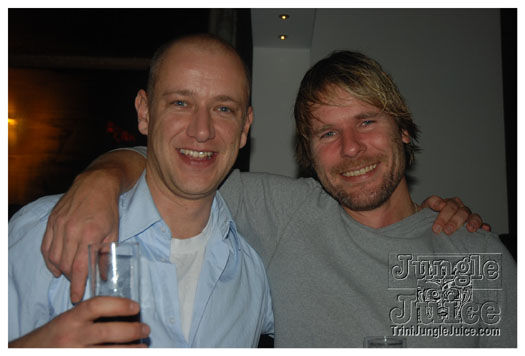 club_chu_chu_opening_nov2010-082