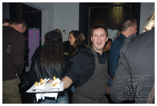 club_chu_chu_opening_nov2010-084