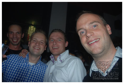 club_chu_chu_opening_nov2010-102