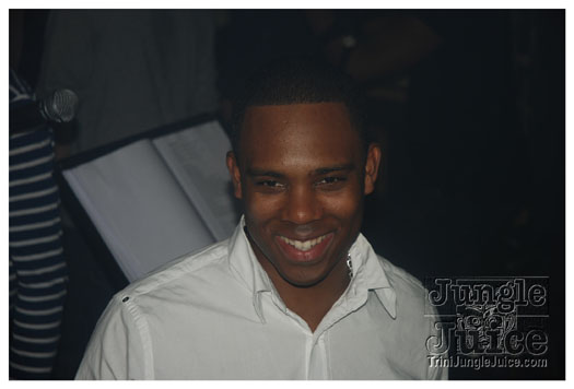 club_chu_chu_opening_nov2010-144