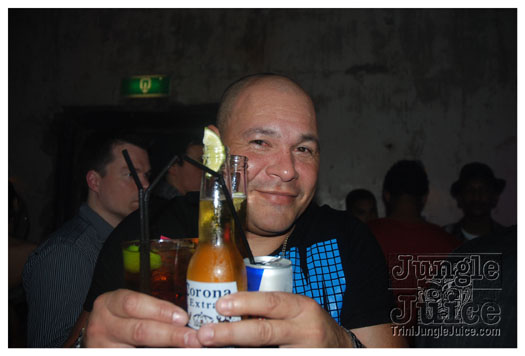 club_chu_chu_opening_nov2010-147