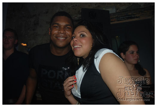 club_chu_chu_opening_nov2010-149