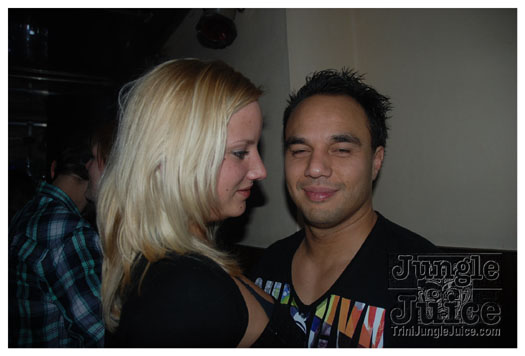 club_chu_chu_opening_nov2010-172