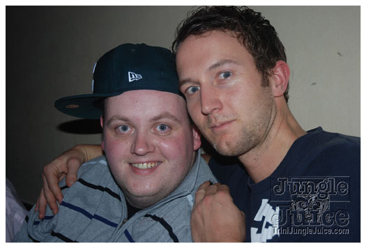 club_chu_chu_opening_nov2010-181