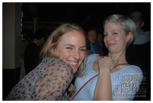 club_chu_chu_opening_nov2010-185