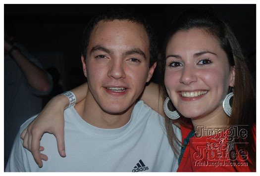 club_chu_chu_opening_nov2010-190