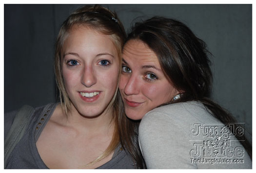 club_chu_chu_opening_nov2010-192