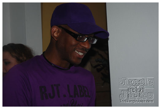 club_chu_chu_opening_nov2010-199