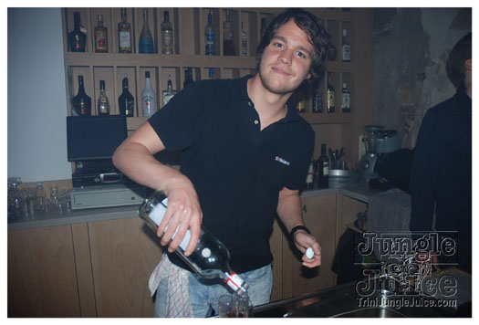 club_chu_chu_opening_nov2010-214