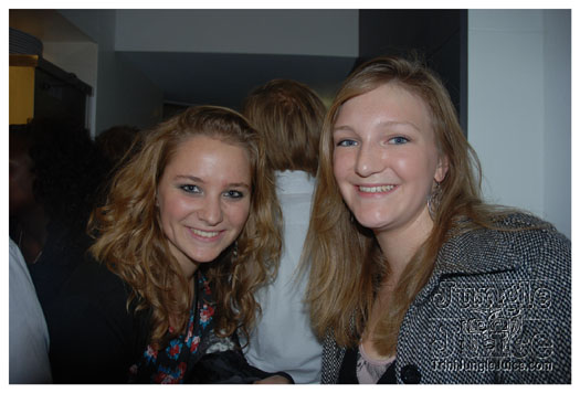 club_chu_chu_opening_nov2010-224