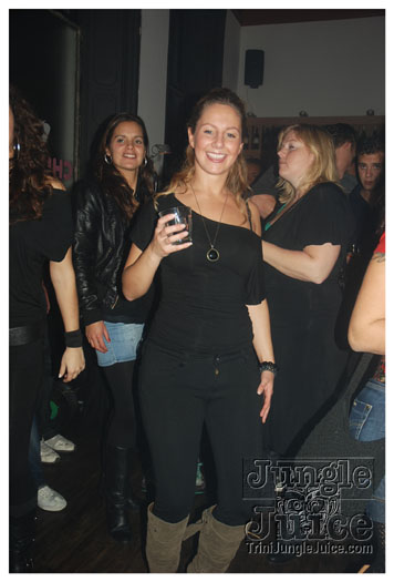 club_chu_chu_opening_nov2010-239