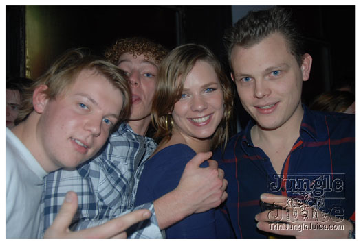 club_chu_chu_opening_nov2010-248