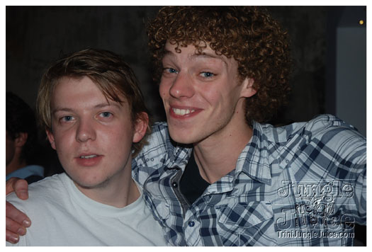 club_chu_chu_opening_nov2010-249