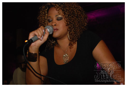 cocktails_uk_2010_aug15-004