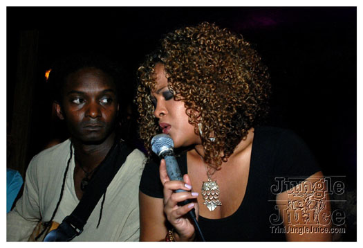 cocktails_uk_2010_aug15-014