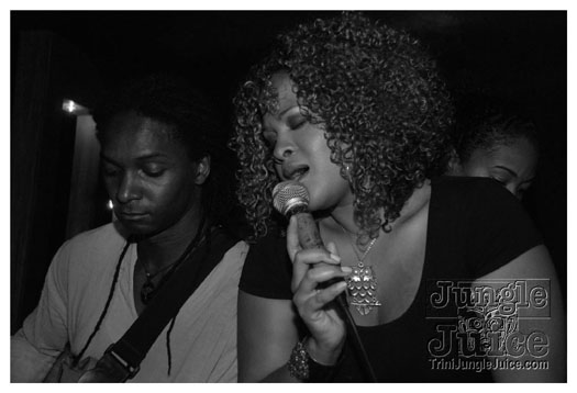 cocktails_uk_2010_aug15-015