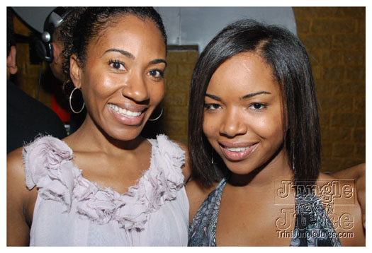 cocktails_uk_2010_aug15-033