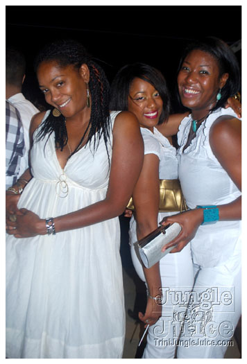 creme_uber_sexy_boat_2010-026