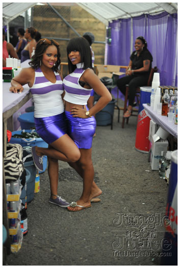 cribs_purple_reign_aug28-005