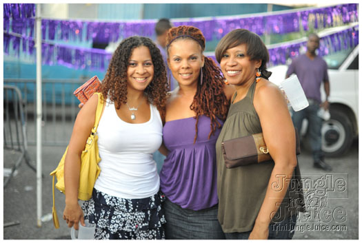 cribs_purple_reign_aug28-007