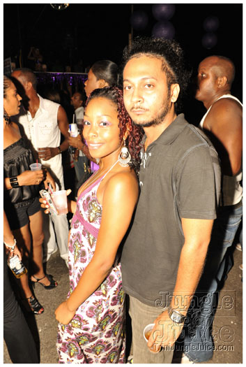 cribs_purple_reign_aug28-076