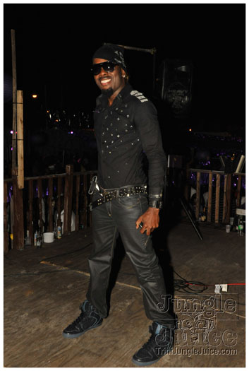 cribs_purple_reign_aug28-084