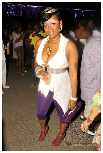 cribs_purple_reign_aug28-100