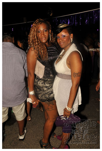 cribs_purple_reign_aug28-102