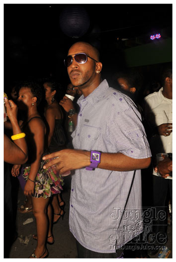 cribs_purple_reign_aug28-109