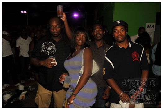 cribs_purple_reign_aug28-120