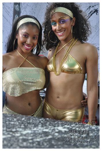 cribs_solid_gold_jun20-002