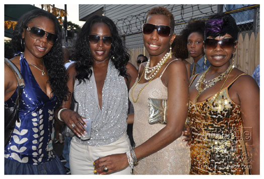 cribs_solid_gold_jun20-020