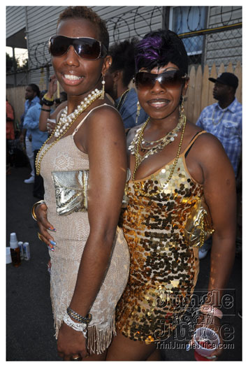 cribs_solid_gold_jun20-023