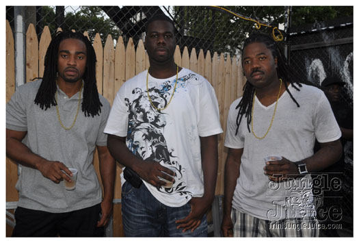 cribs_solid_gold_jun20-025