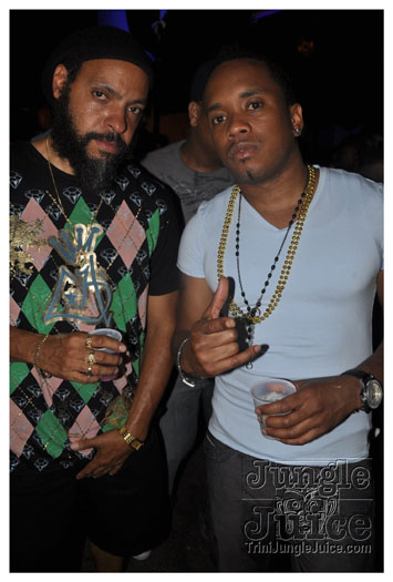 cribs_solid_gold_jun20-082