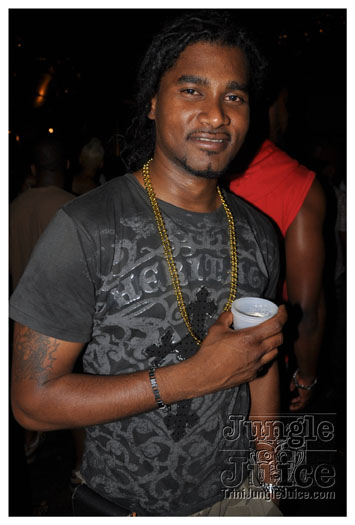 cribs_solid_gold_jun20-092