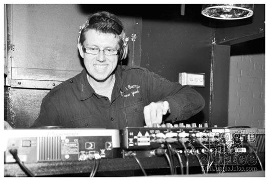 disco_daze_2010_dec31-073