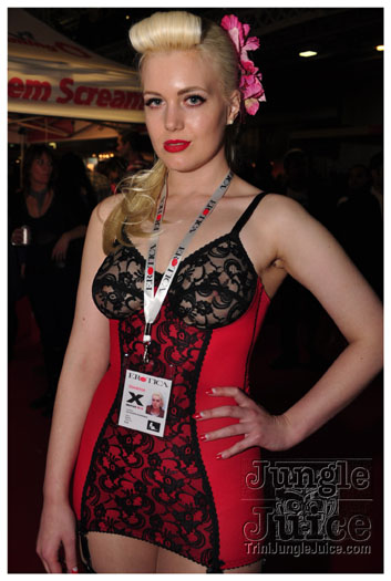 erotica_2010_nov20-030