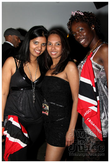 fire_flies_ibiza_apr9-004